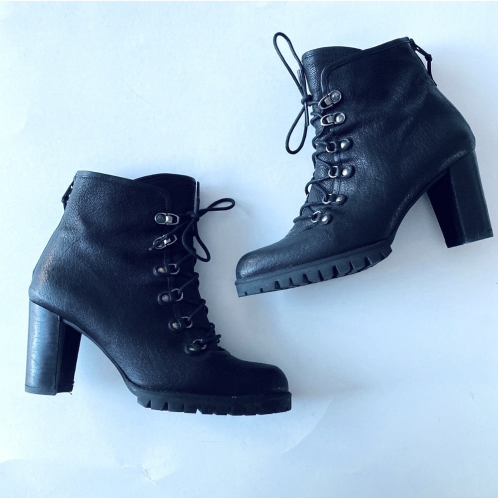 Stuart Weitzman Laced High Block Heel Black Boots size 7